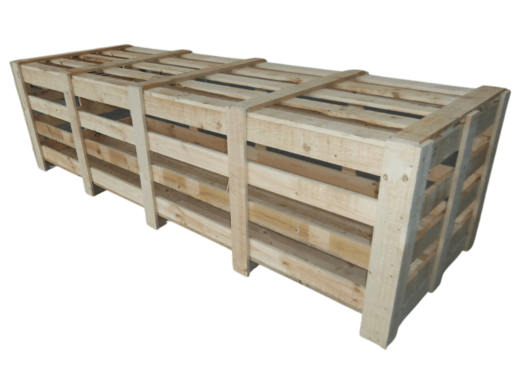 Cassa di legno rettangolare aperta.